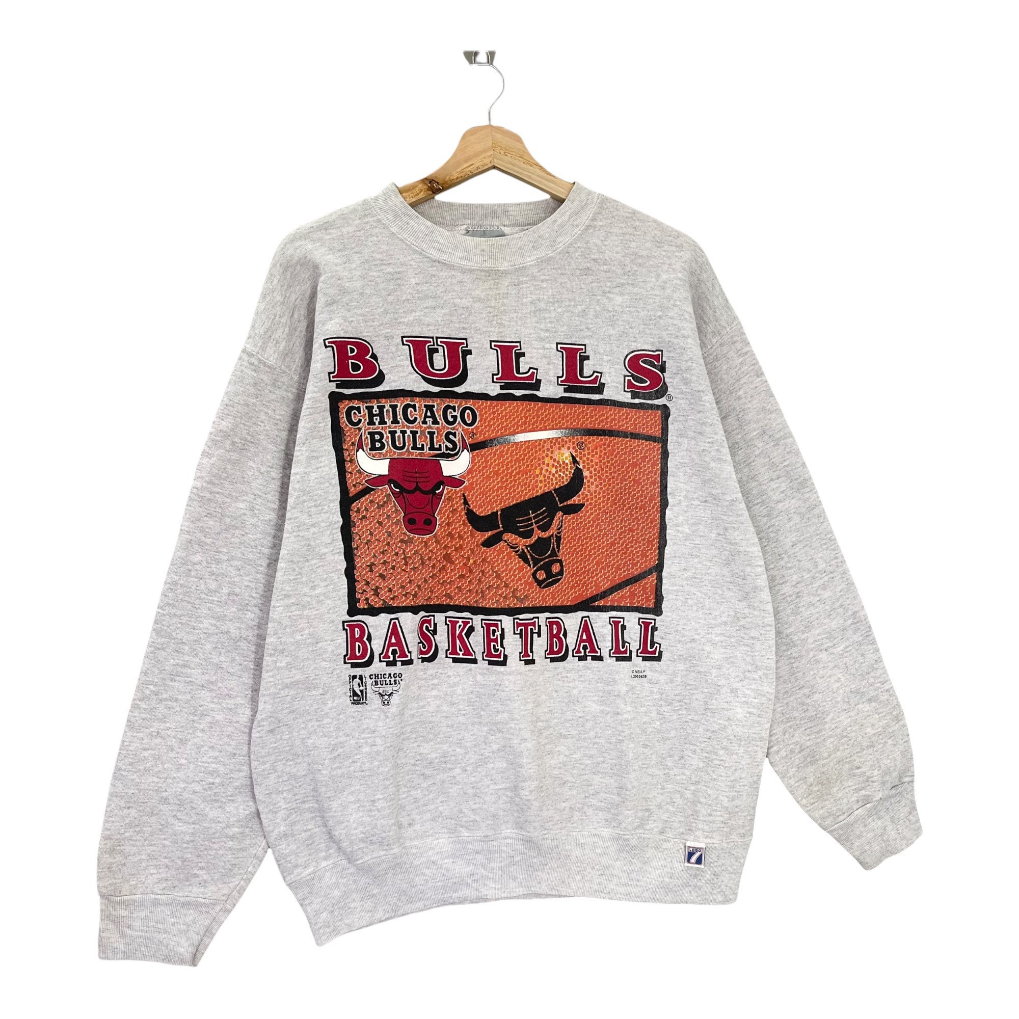 chicago bulls crewneck sweatshirt