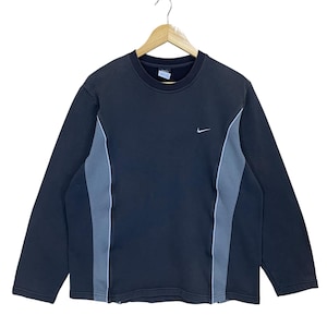 Pick!! Nike Small Logo Embroidered Crewneck Sweatshirt Nike Sweater Nike Embroidery Pullover Crewneck Sweatshirt Size M