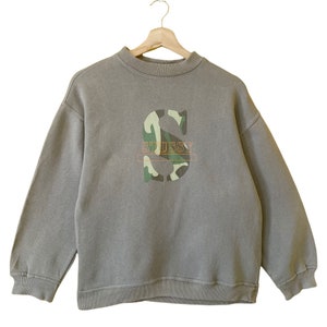 PICK!! Vintage Stussy Crewneck Sweatshirt Stussy Camo Sweater Stussy Camo Big Logo Printed Pullover Crewneck Sweatshirt Size S