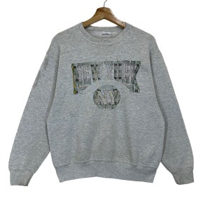 PICK!! Vintage 90s New York City Crewneck Sweatshirt New York Pullover New York Sweater New York Big Logo Printed Size M