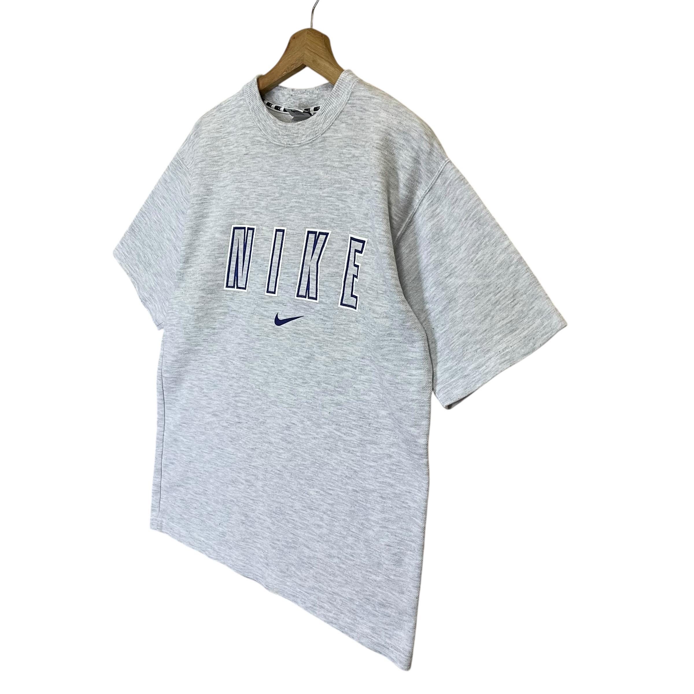 90‘s vintage NIKE numberingTee MAXI OP PICK!! Vintage 90s Nike Embroidered Big Logo Shortsleeve Tee