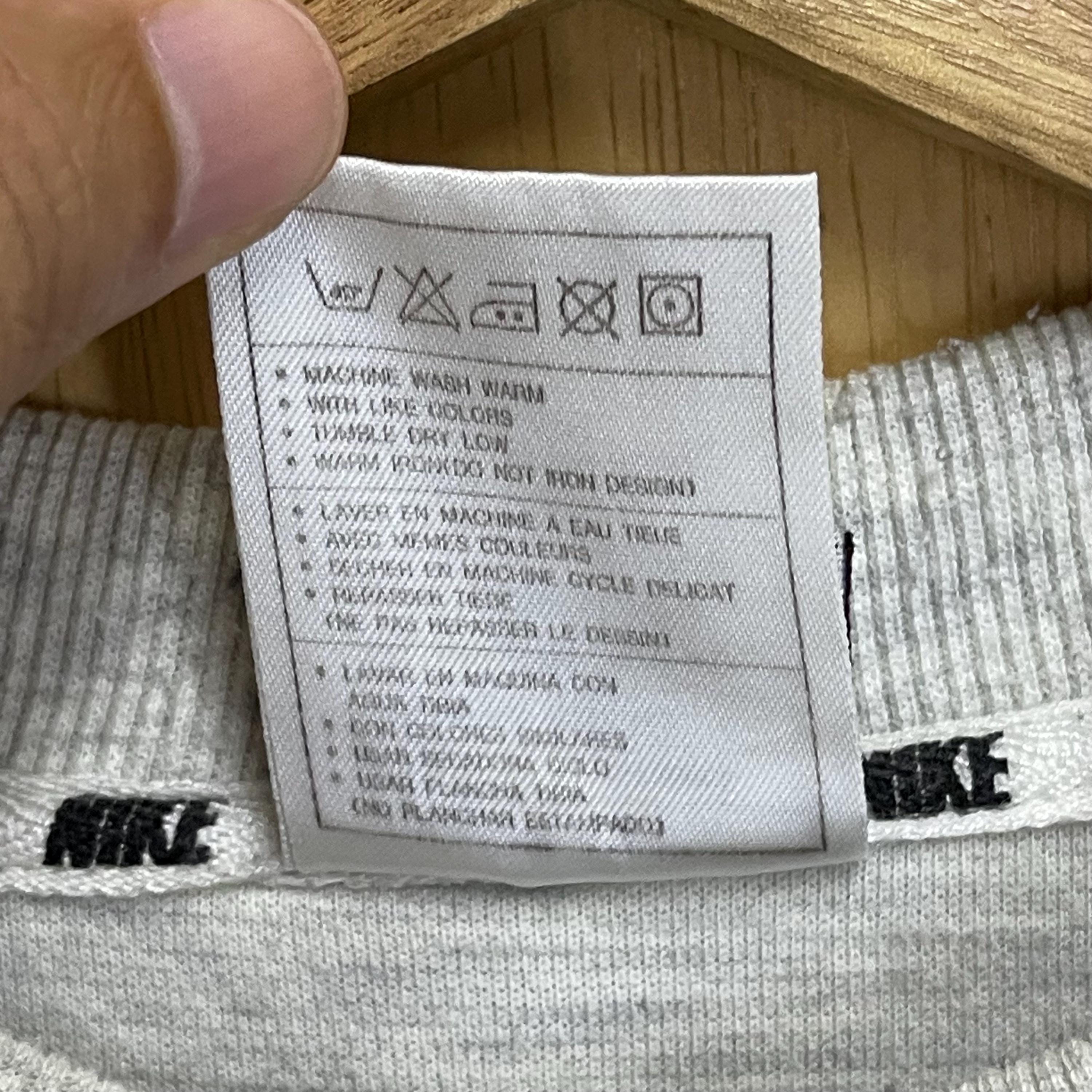 PICK!! Vintage 90s Nike Embroidered Big Logo Shortsleeve Tee