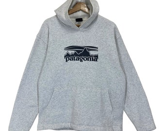 CHOIX !! vintage Pulls à capuche Patagonia Pull Patagonia Sweat à capuche ras du cou avec grand logo Patagonia Taille M