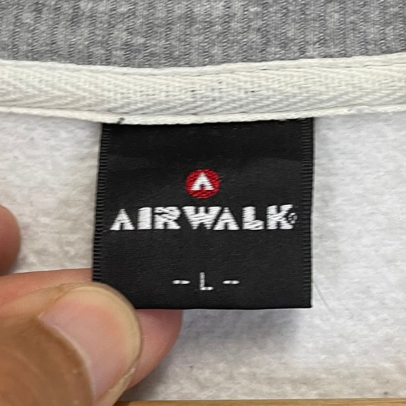 PICK!! Vintage 90’s Airwalk Big Logo Crewneck Swe… - image 9