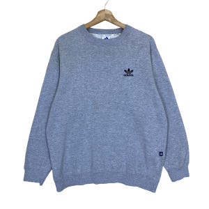Pick!! Vintage 90s Adidas Small Logo Crewneck Sweatshirt Adidas Sweater Adidas Pullover Embroidered Small Logo Crewneck Sweatshirt Size M
