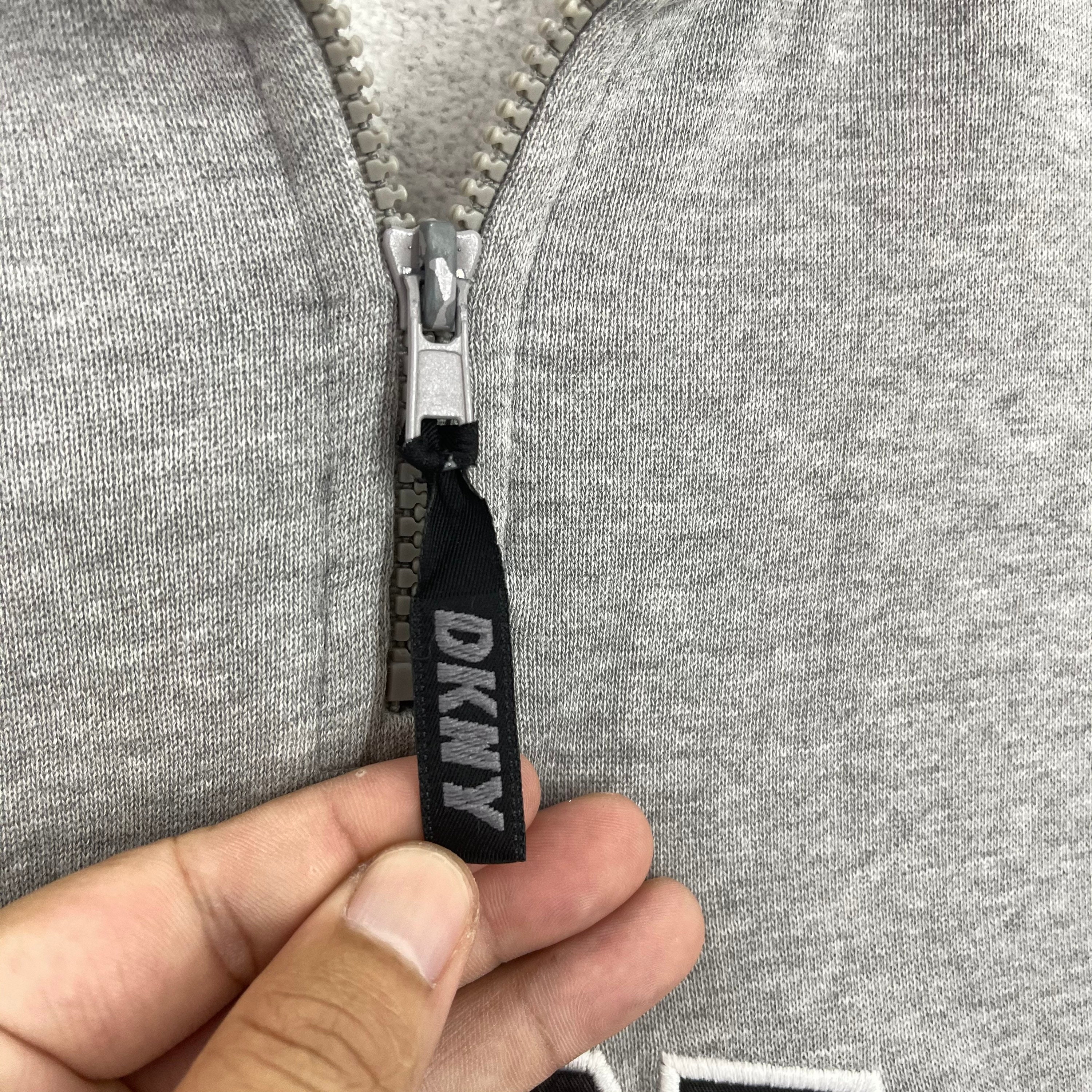 PICK!! 90年代ヴィンテージ DKNY ハーフジップ スウェットシャツ DKNY 
