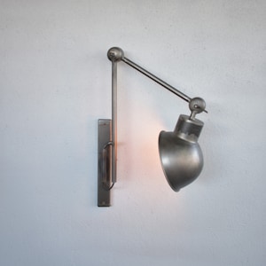 Industrial Style Articulated Metal Wall Lamp