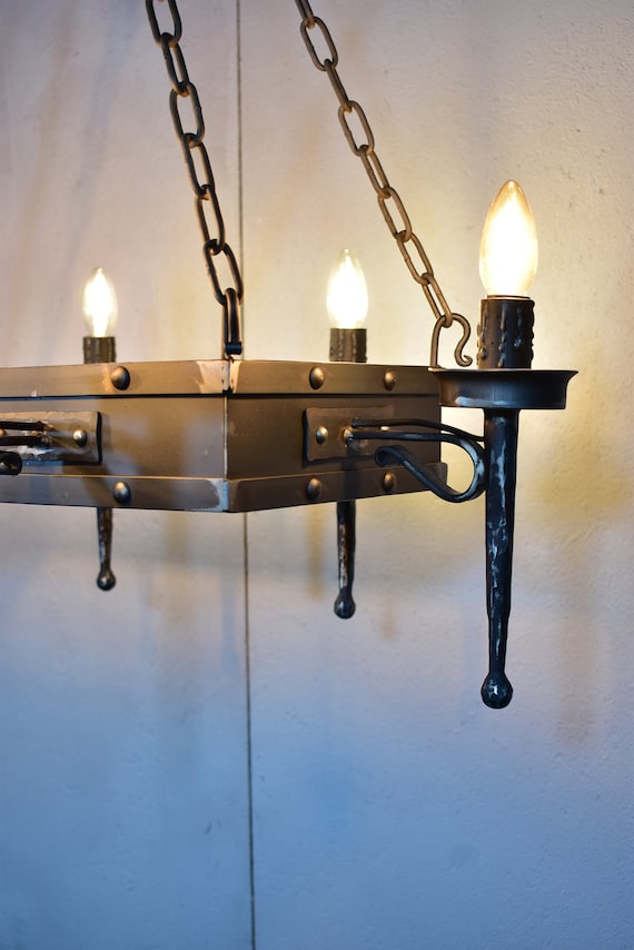 Lustre chandelier style ancien fer forgé noir – BE SHINE
