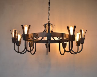 Lámpara de araña forjada de diez luces, lámpara grande de hierro forjado con forma de rueda de carreta