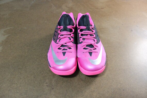 basketball nike pink