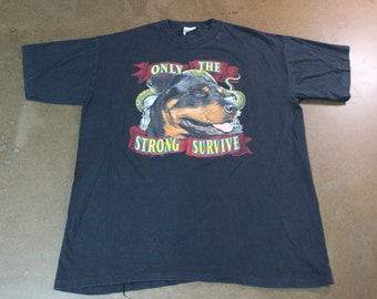 Vintage Dog T-Shirt / 90s Animal Graphic Tee / Wildlife Shirt / Sportsman
