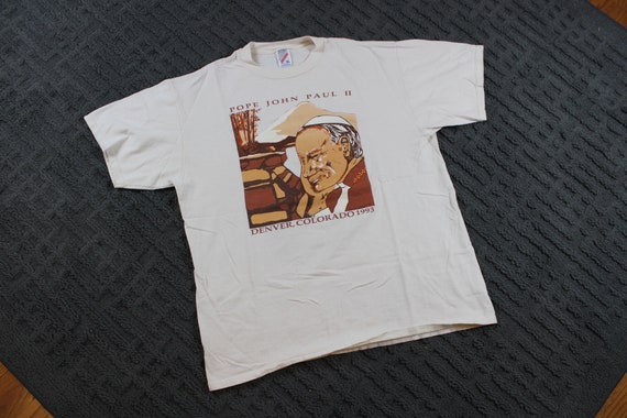 Vintage Pope John Paul II T-Shirt / 90s Religion G