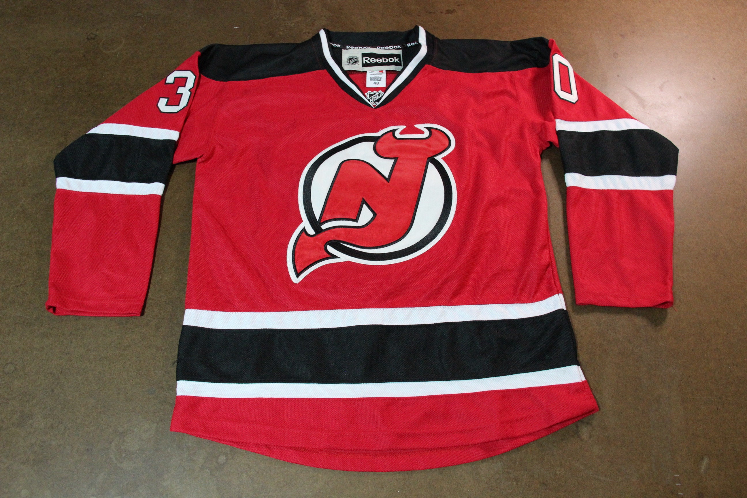 Vintage 1980s New Jersey Devils NHL Hockey Jersey / Sportswear 