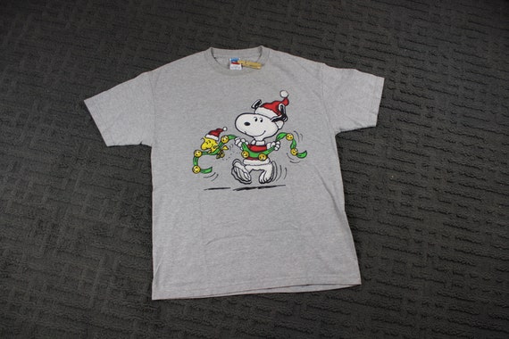 Vintage Charlie Brown Tee Shirt / Snoopy Graphic T