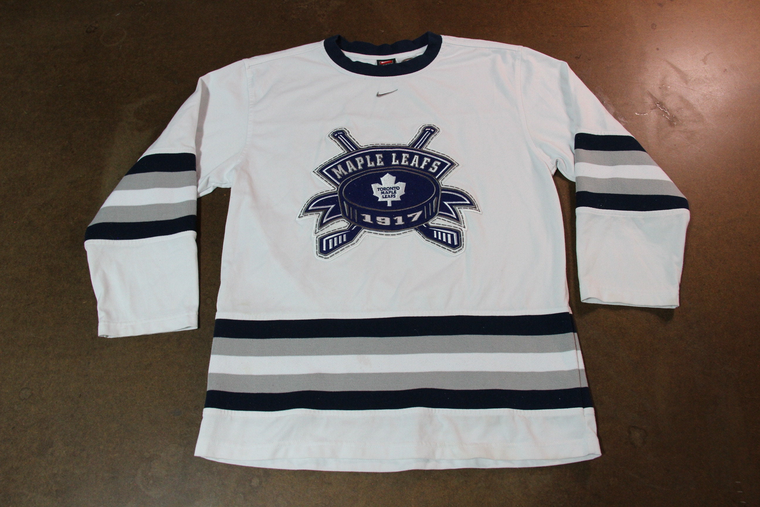 Long Island Cougars Logo T-Shirt (NAHL) – Vintage Ice Hockey