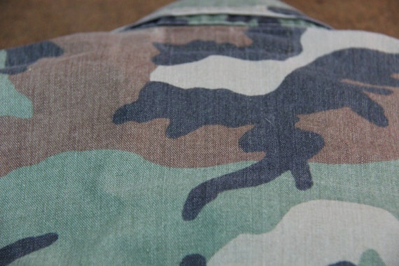 Army Fatigue Jacket / 90s Vintage Camo Coat / Mil… - image 8