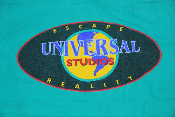 Vintage Universal Studio T-Shirt / 90s Graphic Tee - image 2