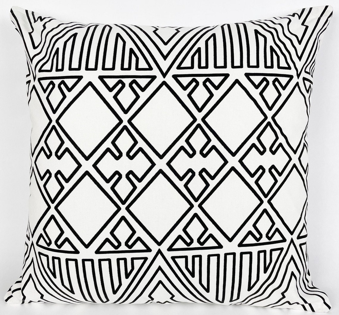 Black Geometric Throw Pillow Cover Only Black / White Etsy.de