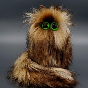 Handmade Fantasy Plush Cat – OOAK Artist Teddy – Collectible Soft Sculpture – Unique Gift for Cat Lovers – 40 cm