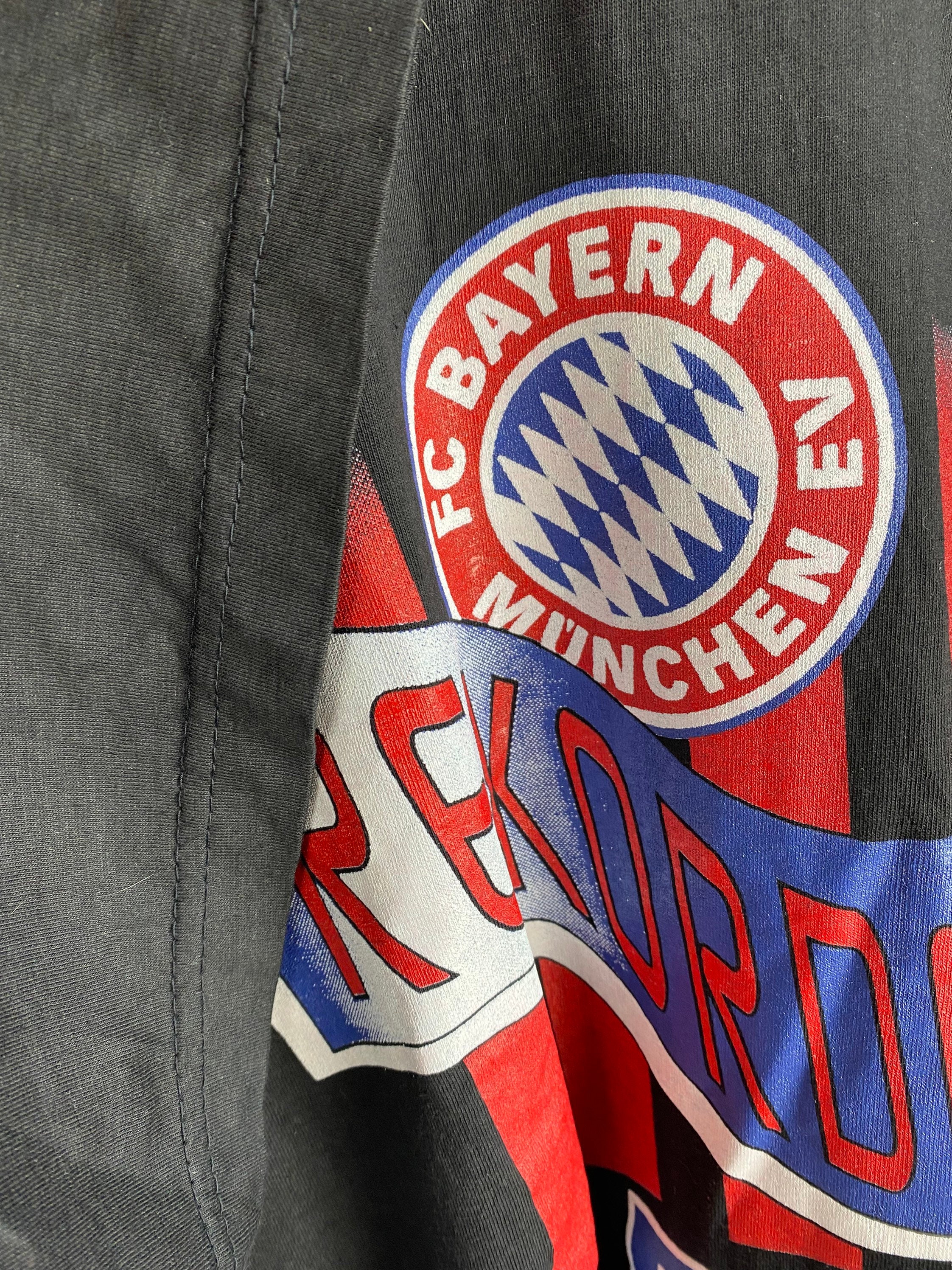 Discover Bayern Mnchen 90s vintage Fuball Rekordmeister T-Shirts