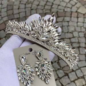 Wedding Tiara ,Silver Royal Bridal  Crown for your magnificent Weddings,Hair jevellery,Wedding tiara for bride , Hair accessories