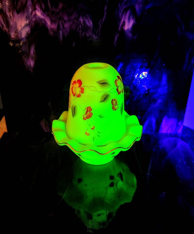 Fenton Burmese Uranium Glass Shelly sales Fenton Limited Edition Gold Treasures Collection 2004 Fairy Lamp Hand Painted P Petit Circa 2004