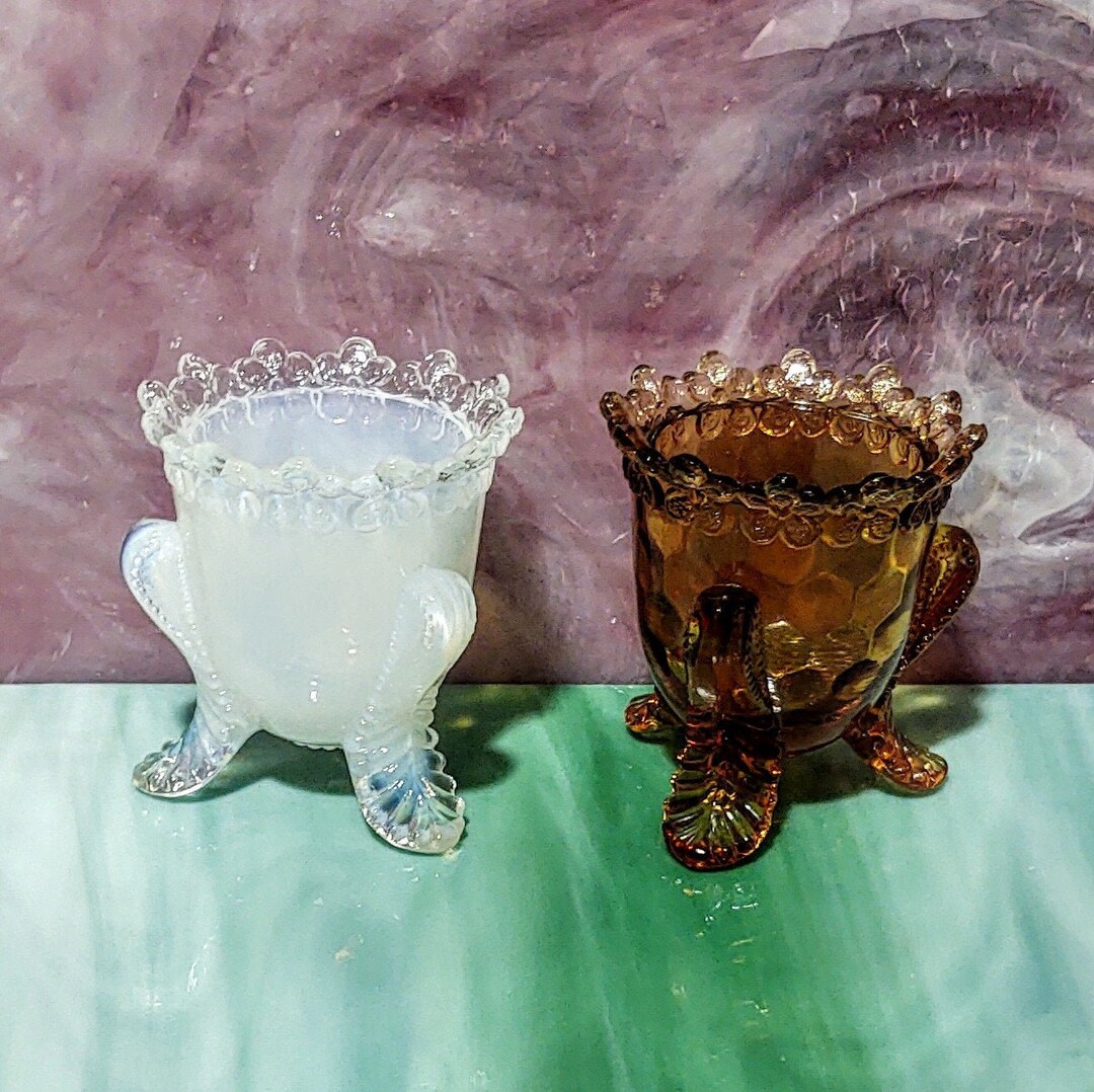 Vintage Boyd Me Not Footed Toothpick Holder Cauldron CIRCA 1970