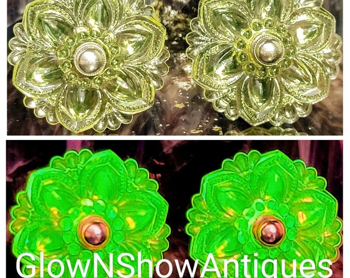 Antique Pair EAPG Vaseline Uranium Flint Sandwich Ribbon Beaded Glass ...