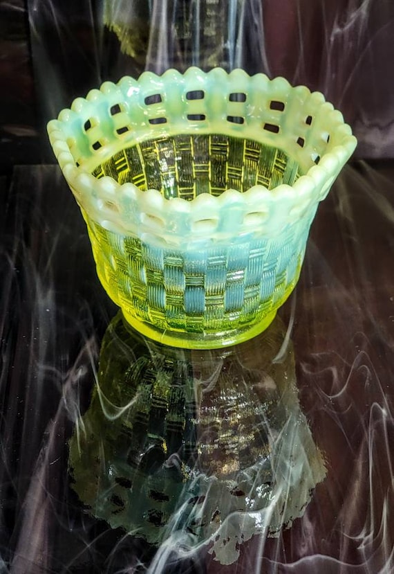 工芸品 Pampula vase 90mm 工芸品 Pampula vase 90mm Geometric Vase
