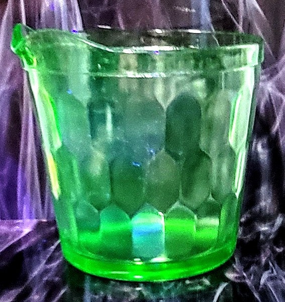 Vintage Jeanette Glass Green Depression Ice Bucket Hex Optic