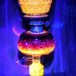 Vintage Pressed Amberina Glass Kerosene Oil Lamp LG Wright