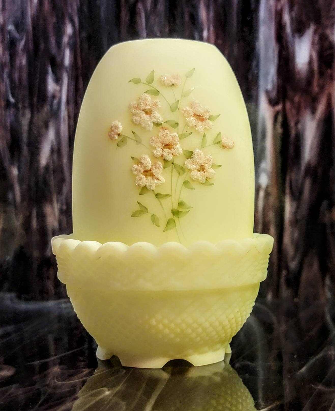 Vintage Fenton Uranium Custard Glass 5162 Fairy Lamp With Hand