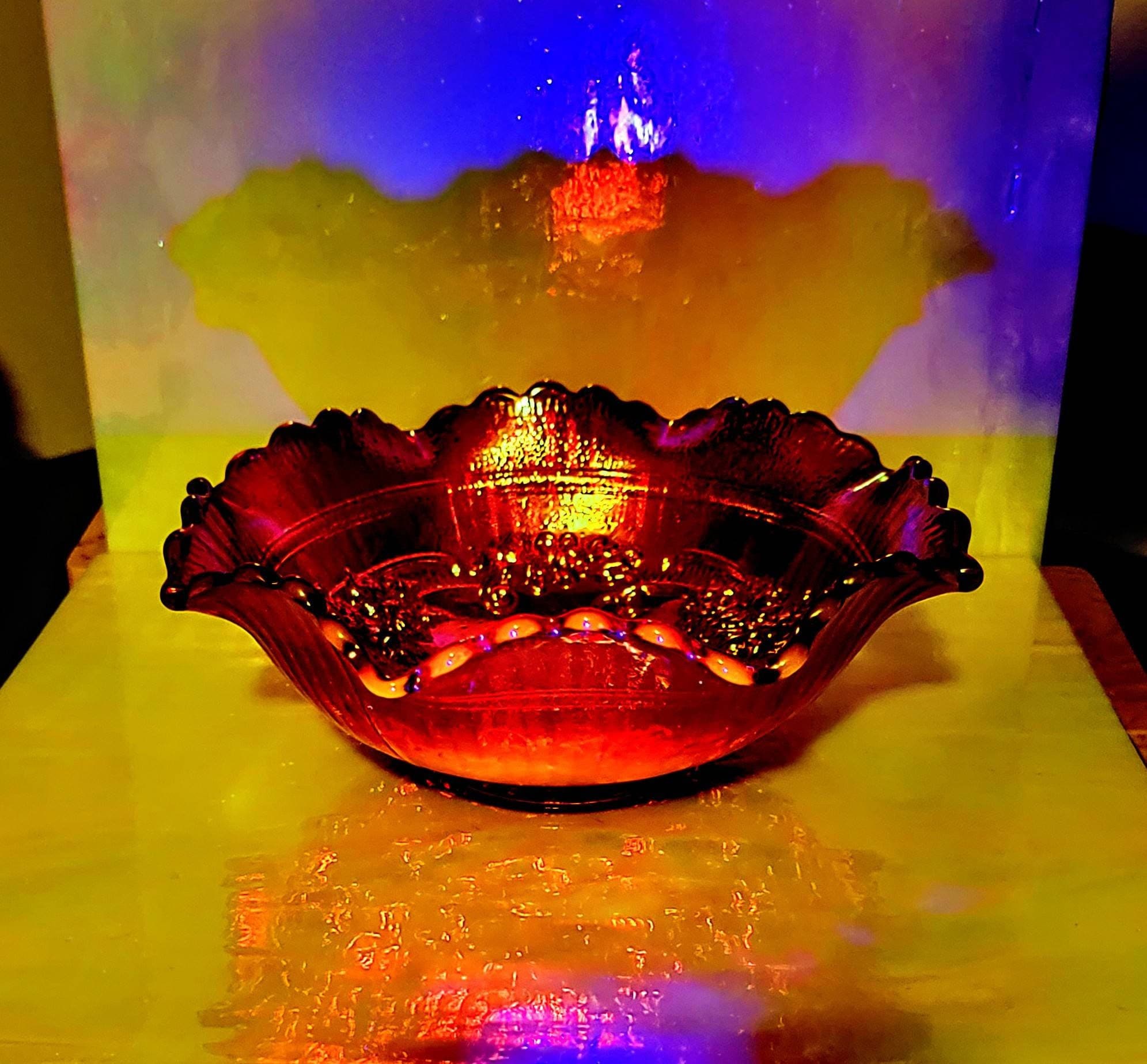 Rare IWATA GLASS Red Triangle Bowl/岩田工芸 Vintage LE Smith Red Carnival Glass Bowl Fluted Edge Windmill