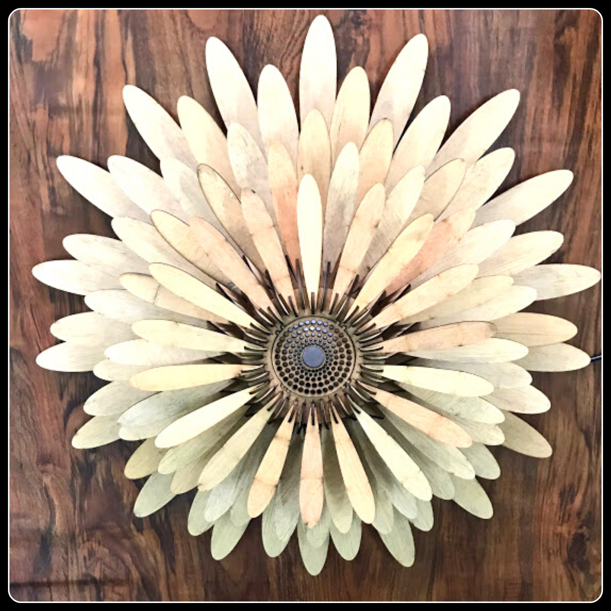 Wood Flower Ceiling Light DAISY Pendant Light Fixture Wooden Etsy Canada
