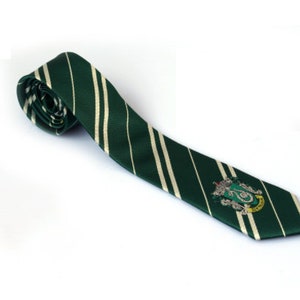 Corbata con logo de la casa Slytherin de la película Harry Potter imagen 1