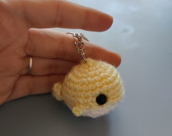 Llavero personalizable de amigurumi con forma de ballena