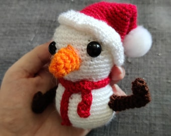 Amigurumi ornament for the snowman tree