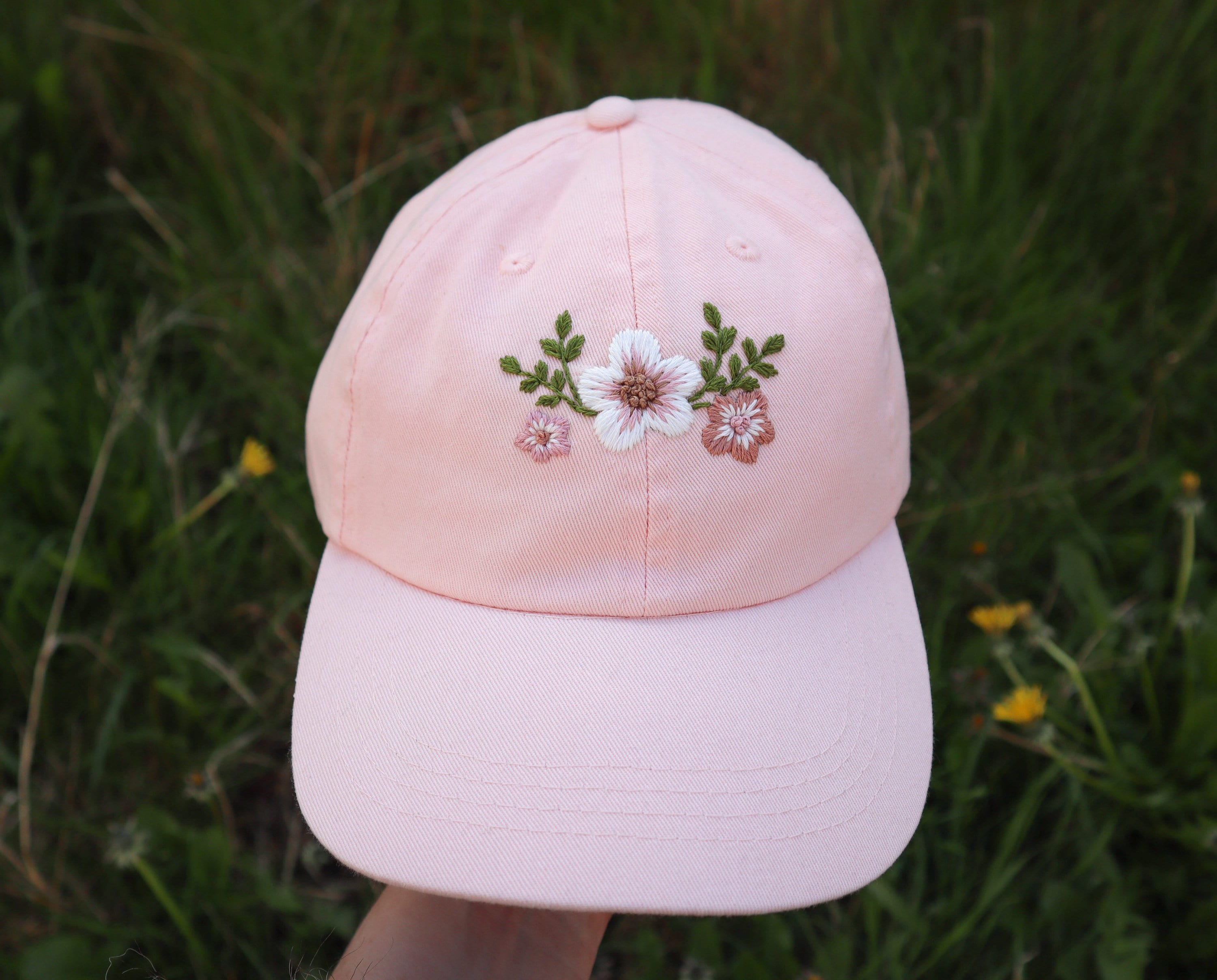 Women\'s Springtime Pink Floral Baseball Cap/Hat With Embroidered Logo Daisy Flower Embroidered Statement Hat | Baseball Cap | DSY  main image 4