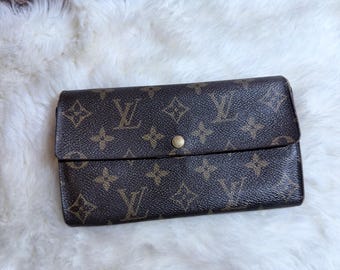 Authentic Louis Vuitton Monogram Sarah Wallet
