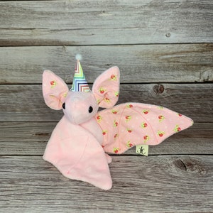 Cute pink bat, handmade plushie, stuffed animal, toy, collectible, plushies, bats, gift idea
