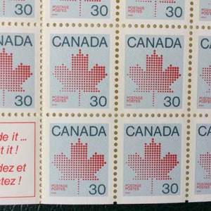 1982 Canada stamp booklet BK83 maple leaf