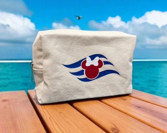 Personalized Disney Cruise Bag | Fish Extender Gift for Cruise | Custom Travel Makeup Bag | Minnie Mouse Zipper Pouch for Organizing