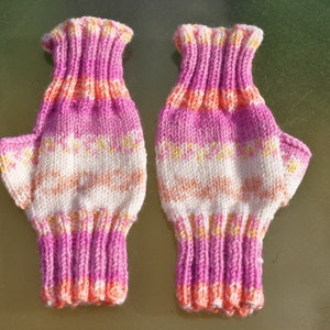 Candy Pink Girl Fingerless Mittens /  Toddler Kids Mittens in UK, Fingerless Gloves, Autumn Winter Gloves, Hand Knitted Wool Gloves