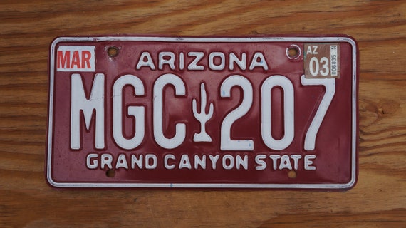 Authentic Vintage and Collectable License Plates for Sale