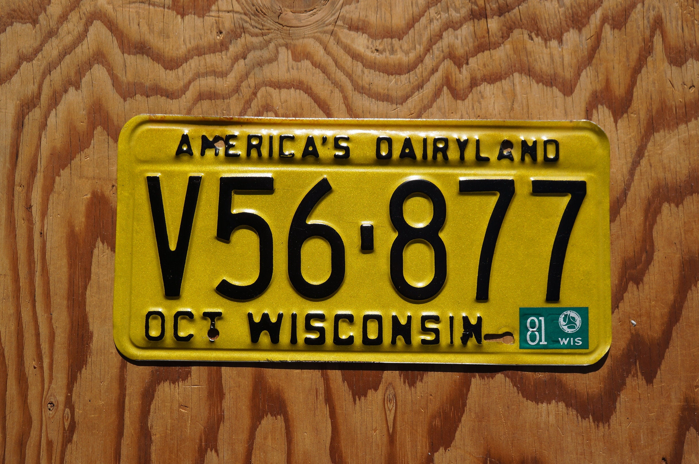 1981 Wisconsin Yellow License Plate Etsy