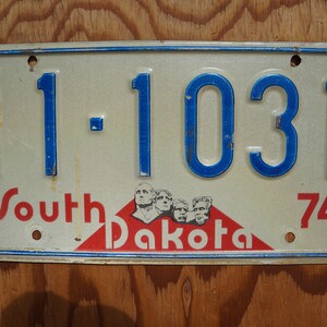 1974 South Dakota SD S.Dak Mount Rushmore Vintage License Plate Bennett County # 11 - 1013
