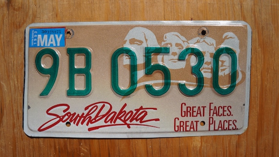 1990s South Dakota License Plate: Mt Rushmore, Green Letters - Etsy
