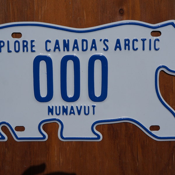 SAMPLE Nunavut Canada POLAR BEAR License Plate - Explore Canada's Arctic - Excellent Condition