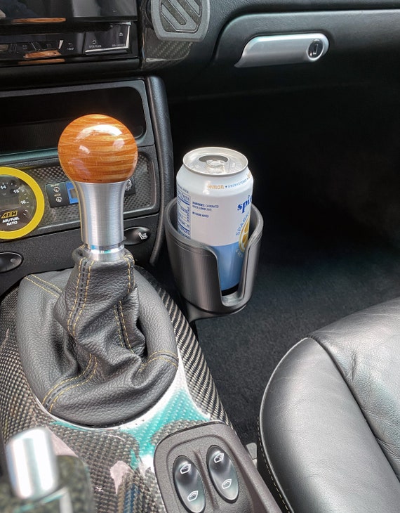 ポルシェ911とボクスター(996/986; 1997-2005)用カップホルダー3D ポルシェ911とボクスター(996/986; 1997-2005)用カップホルダー3D