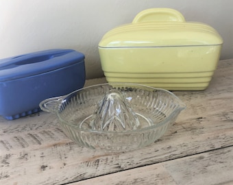 Vintage 1940s Anchor Hocking Manhattan Clear Glass Juicer / Reamer